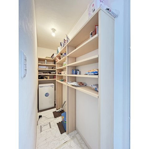 桔梗３丁目中古住宅の収納