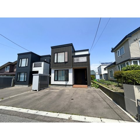 桔梗３丁目中古住宅の外観