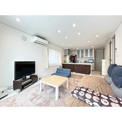 桔梗３丁目中古住宅の居間・リビング