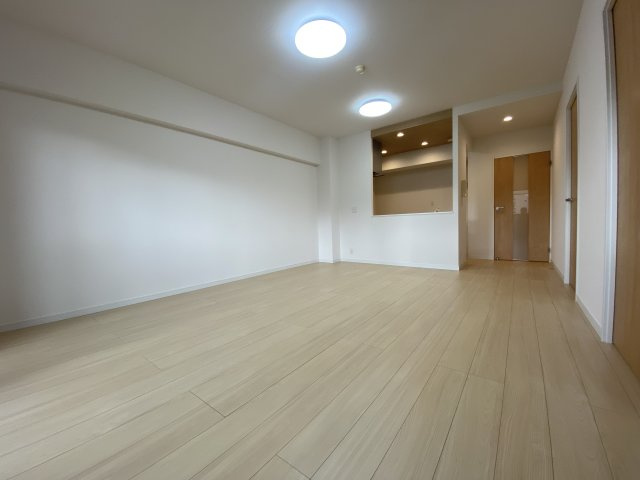 アンピール百年橋の洋室