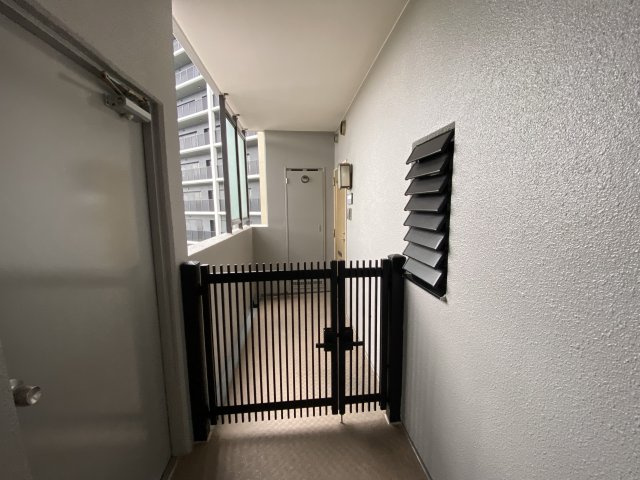 アンピール百年橋の玄関