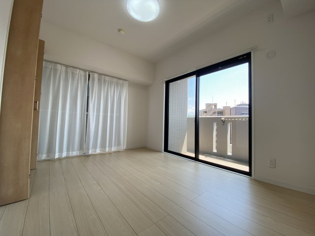 アンピール百年橋の洋室