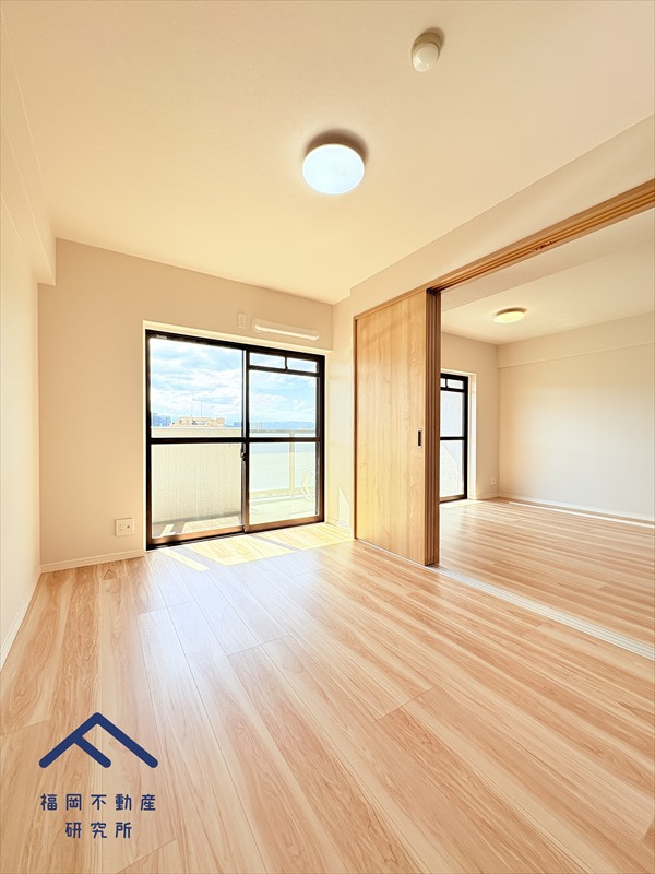 ファミール二日市の洋室