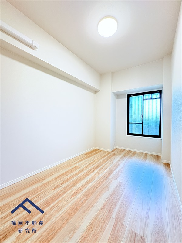 ファミール二日市の洋室