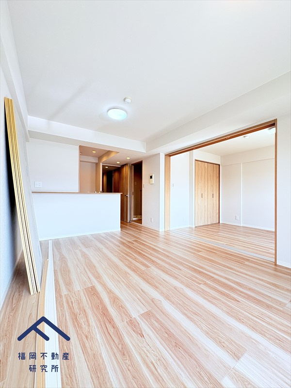 ファミール二日市の居間・リビング