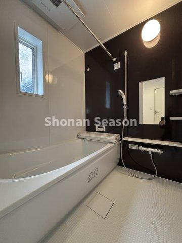 【浴室】 | 「浴室暖房乾燥機」付きで悪天候の日でも洗濯物を乾かせます！