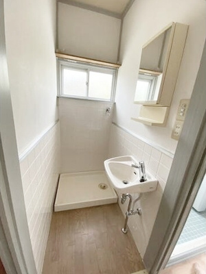 【洗面所】 | 三直アパート