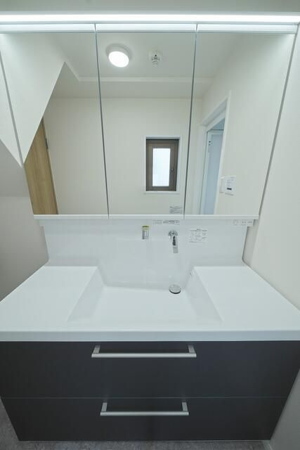 センターハイツ梅ヶ丘の独立洗面台