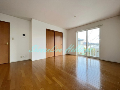 【居間・リビング】 | コンフォートガーデン高谷A棟 | 使いやすいリビングになります♪