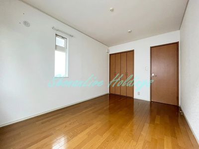 【寝室】 | コンフォートガーデン高谷A棟 | 落ち着いて過ごせるお部屋です♪