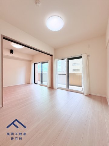 朝日プラザ筑紫野プティックスの居間・リビング