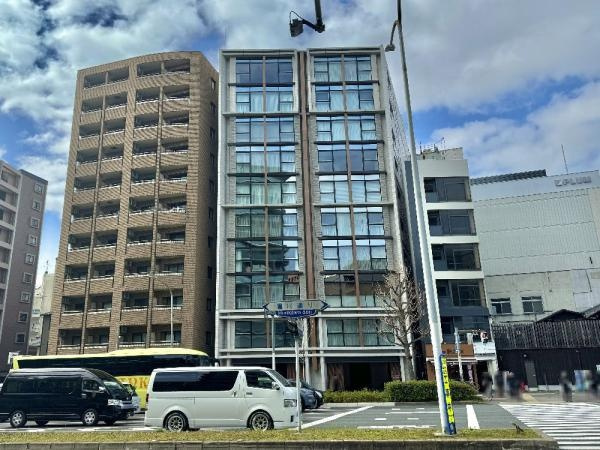 プレミスト京都四条堀川の外観