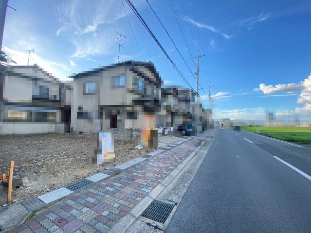 向日市鶏冠井町沢ノ東の前面道路含む現地写真|目の前は田園風景が広がり、開放感たっぷり(^^)/