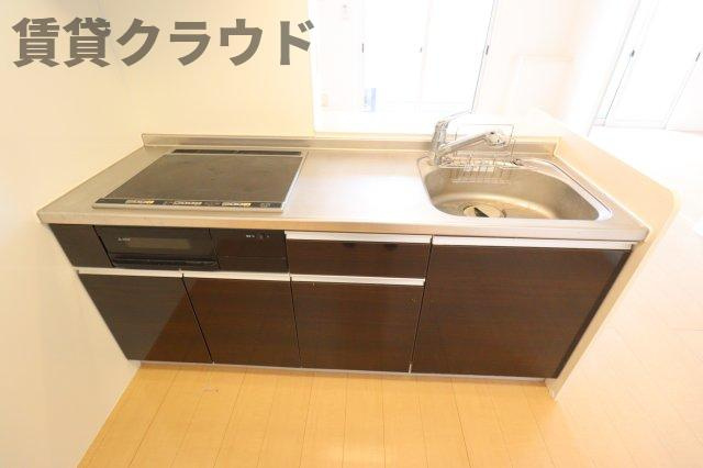 エターナルセンチュリー伍番館のキッチン|お料理しやすいキッチンです