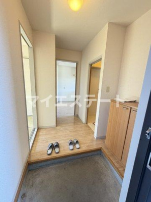 【玄関】 | アルトリオ一番館