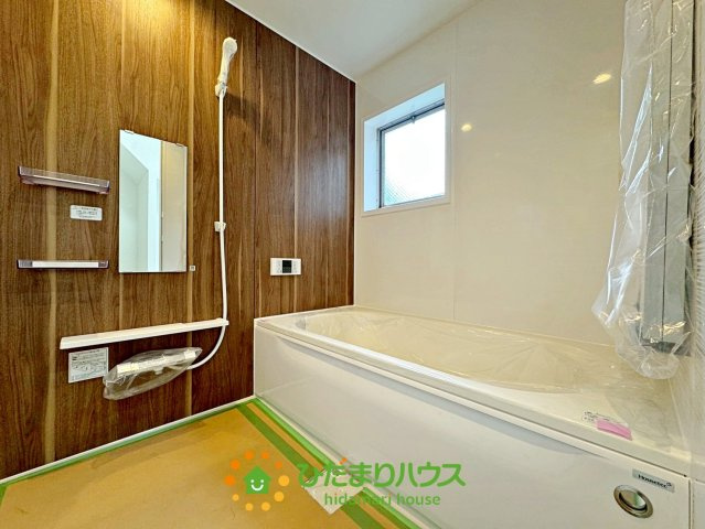 加須市大門町　中古一戸建ての浴室