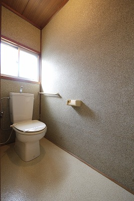 福泊アパートのトイレ