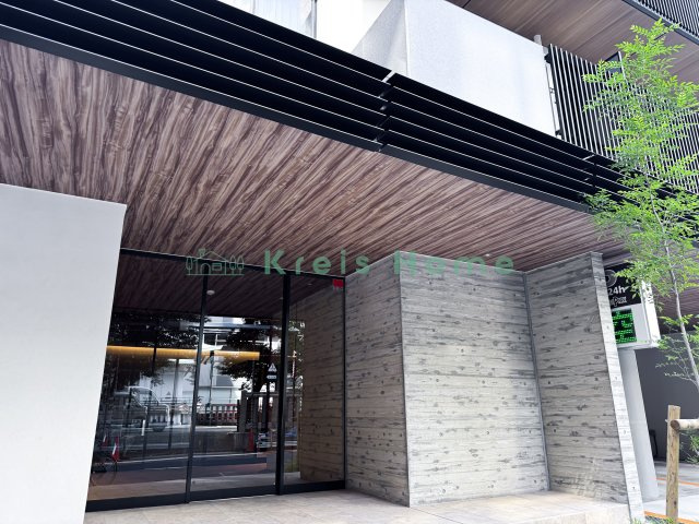 THE ROOMのエントランス