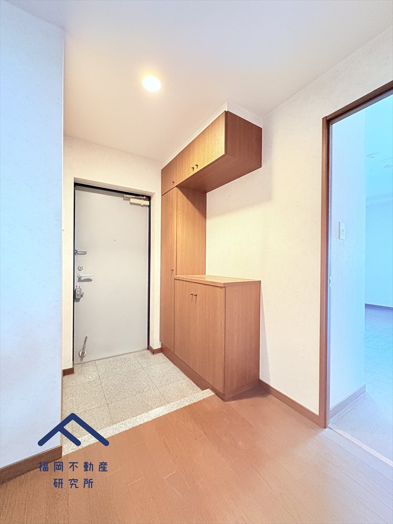 ロワールマンション二日市3の玄関