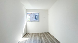 【洋室】 | 伏見区深草大亀谷東寺町　新築戸建