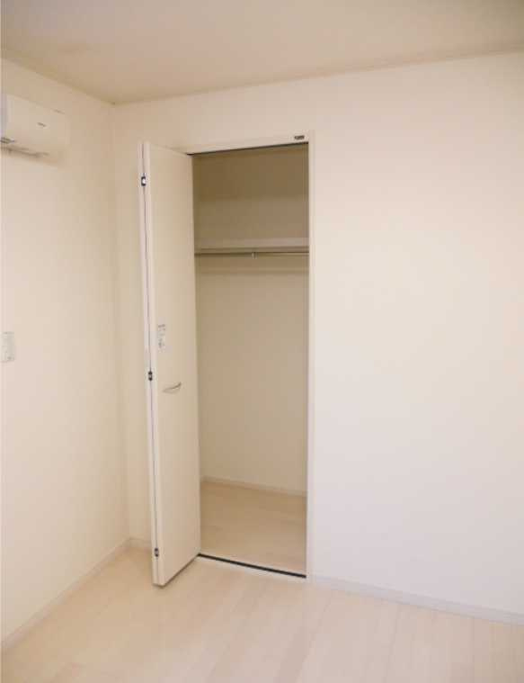 ビション三軒茶屋　ネット無料　オートロック　駅近の収納