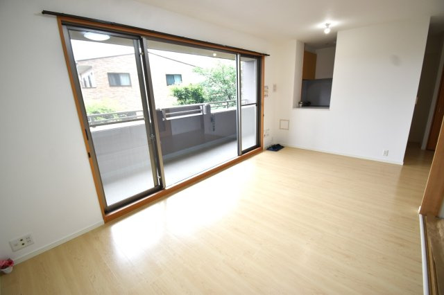 グランド・ルー博多南ガーデネッセの居間・リビング