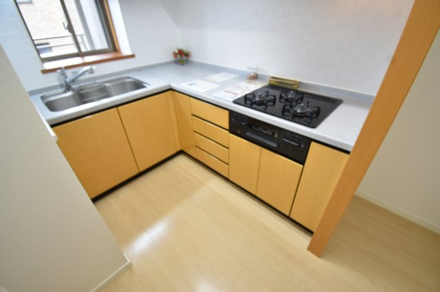 グランド・ルー博多南ガーデネッセのキッチン