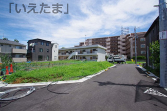 【前面道路含む現地写真】