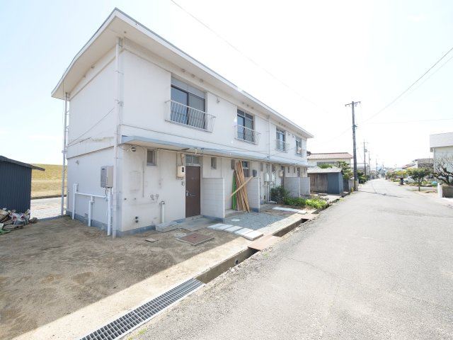 リバーサイド金岡の駐車場