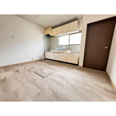 【居間・リビング】 | 桜木４丁目福島貸家