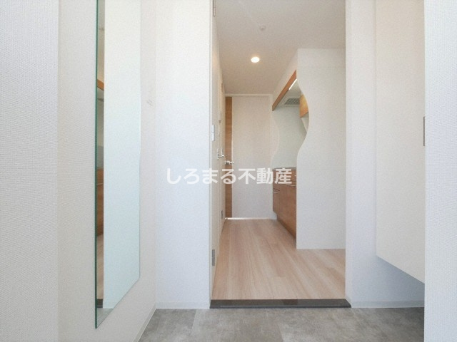 セレニテ日本橋プリエの玄関