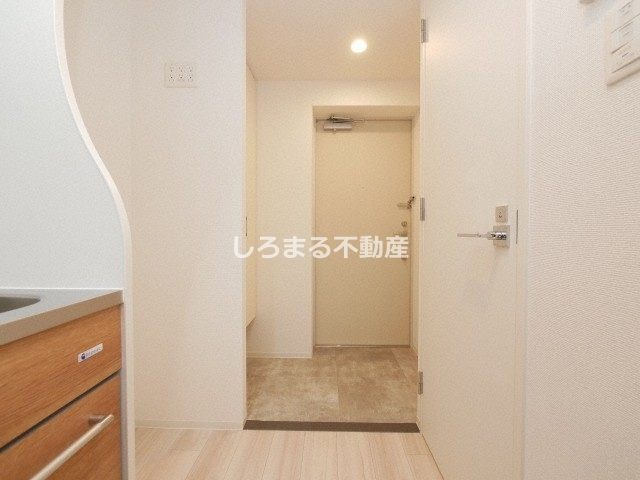 セレニテ日本橋プリエの玄関