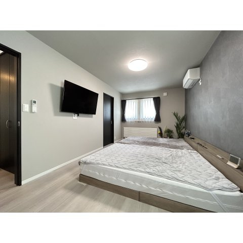 ～家そのものが、美しいインテリア。～千歳町中古住宅の寝室