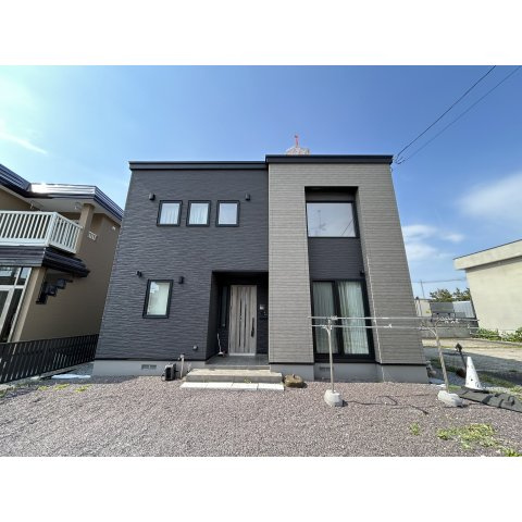 ～家そのものが、美しいインテリア。～千歳町中古住宅の外観