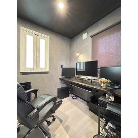 ～家そのものが、美しいインテリア。～千歳町中古住宅の洋室