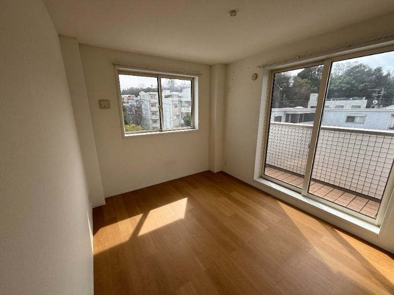 ファミリア一番館