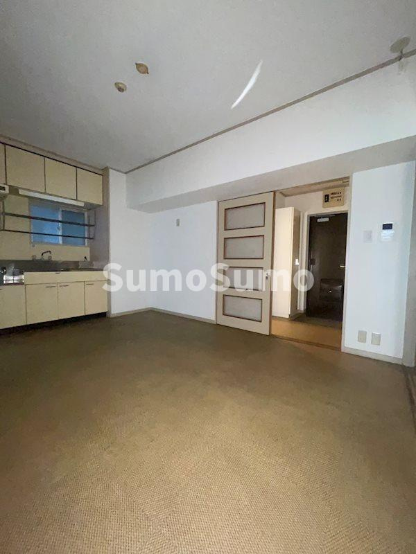 駅東レジデンスの居間・リビング