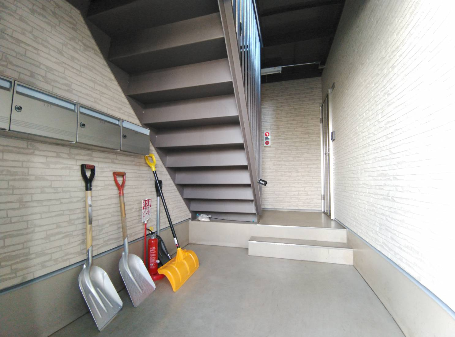 ベルリード昭和中央のロビー