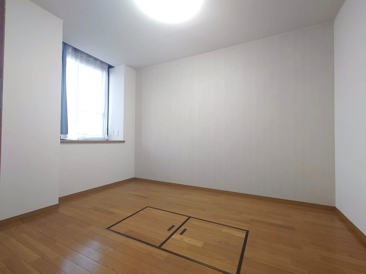 ◆２０２５年６月リフォーム完了◆リビング広々１８帖の３ＬＤＫ◆全居室収納付き◆ルネス・ピース醍醐の洋室|洋室