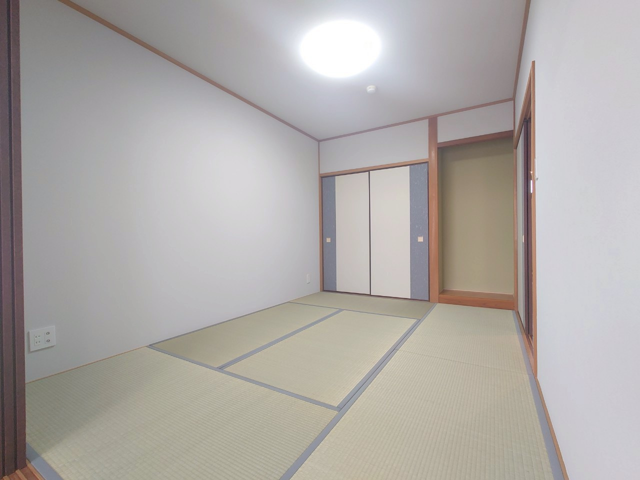 ◆２０２５年６月リフォーム完了◆リビング広々１８帖の３ＬＤＫ◆全居室収納付き◆ルネス・ピース醍醐の和室|和室