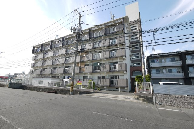 岡山スタービルの外観