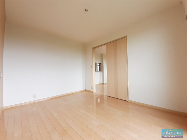 メゾンスリーゼⅢの洋室|※同タイプの部屋写真です