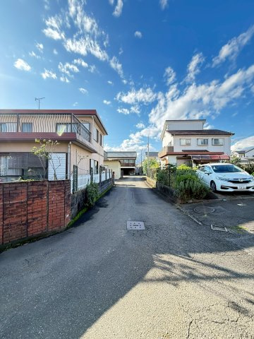 富士市伝法12期　新築戸建　全２棟　２号棟の駐車場|現地写真
