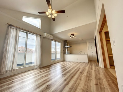 【居間・リビング】 | 梶ヶ谷6丁目戸建て