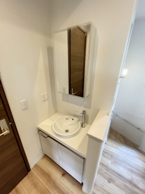 【独立洗面台】 | 梶ヶ谷6丁目戸建て | 2階部分