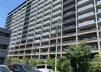 【構造・工法・仕様】 | ルネ本厚木 | ＲＣ造、Reinforced Concreteは直訳すると補強されたコンクリートです。主に柱や梁・床・壁が鉄筋とコンクリートで構成おり、鉄筋を組んだ型枠にコンクリートを流し込んで固めたものを指します。