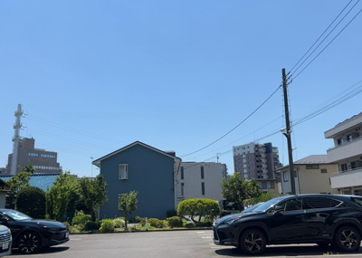 【展望】 | ルネ本厚木 | 眺望を気にして物件を探す場合、前面に建物が建っていないか現地で確認しましょう！前面に建物があると景色はもちろん、日当たりや風通しにも影響が出てきます。住んだ時のことを想像しながら現地見学をしましょう。