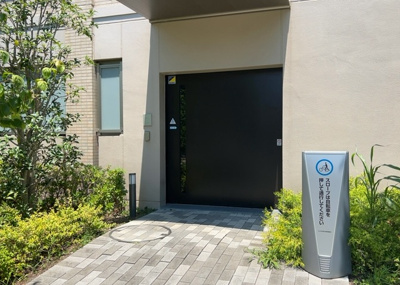 【駐車場】 | ルネ本厚木 | 車一台あたりに必要なスペースは、標準サイズの普通自動車で横幅2m50cm、長さ5mは必要になります。ただし、乗降のことも考慮して横幅3m30cm、長さ5m50cmほどは確保できるところを選びましょう。