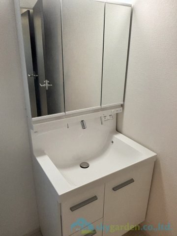 平塚市老松町1期　新築戸建　全1棟1号棟の独立洗面台