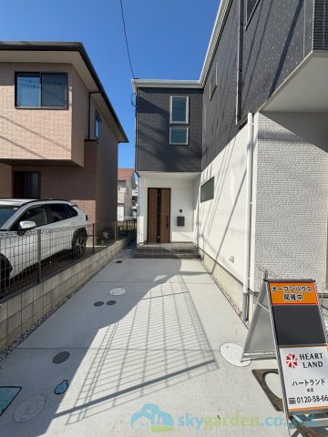 平塚市老松町1期　新築戸建　全1棟1号棟の駐車場